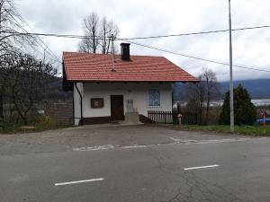 streha na Gorenjem Jezeru 2019